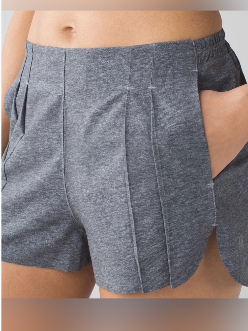 Pleated lululemon shorts